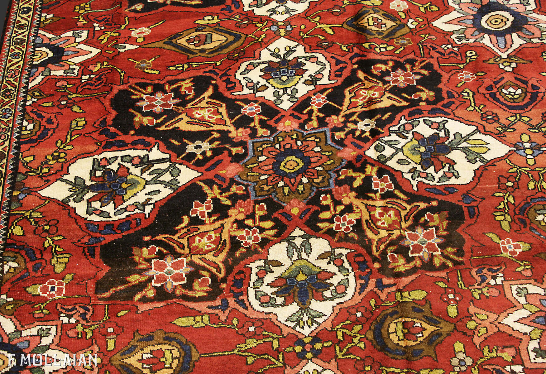 Tapis Persan Antique Bakhtiari n°:23090908